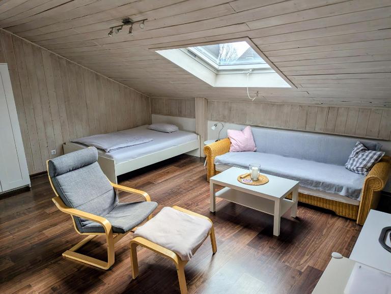 Modernes Apartment zum Wohlfühlen - Chambres d'hôtes Kolbermoor