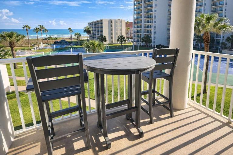 Heated Pool - Sleeps Many Beachfront Resort - B&B South Padre Island