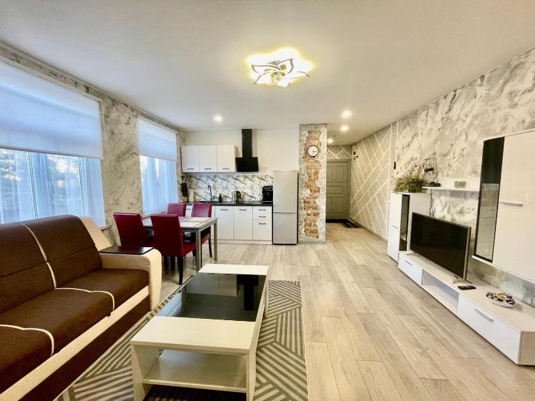 ''Parka 4'' - B&B Ventspils