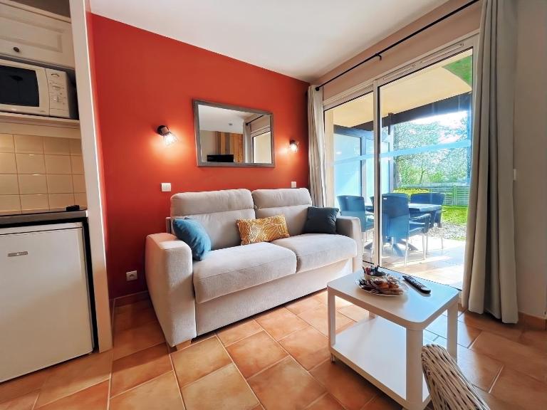 En rez-de-chaussée - terrasse & Piscine Chauffée - B&B Deauville