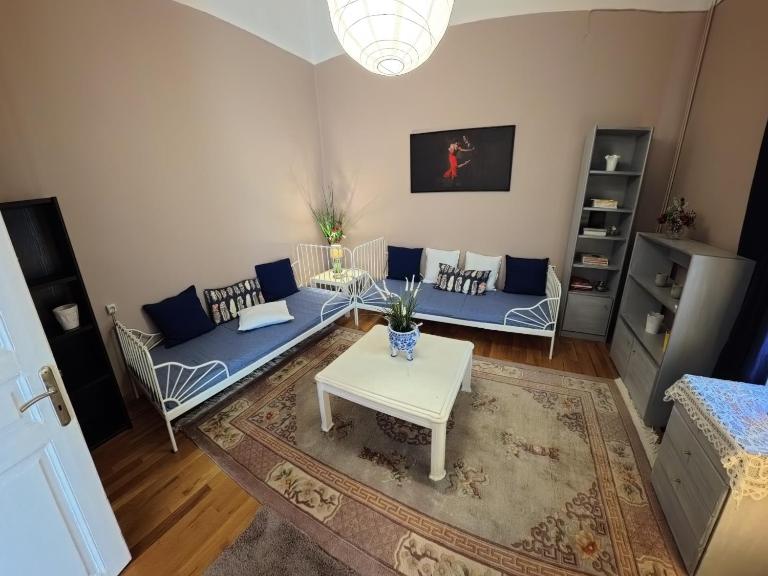 The Captain's Quarters - B&B Pireo