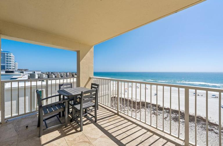 Boardwalk 681 by Youngs Suncoast - B&B Gulf Shores