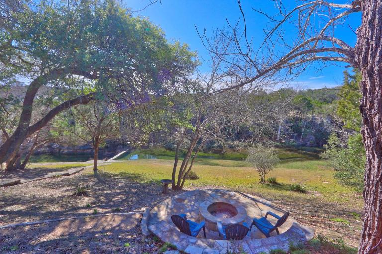 Clearwater Log Home - Bed and Breakfast Wimberley