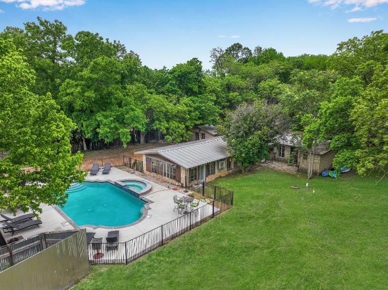 Rock House on Cypress Creek - B&B Wimberley