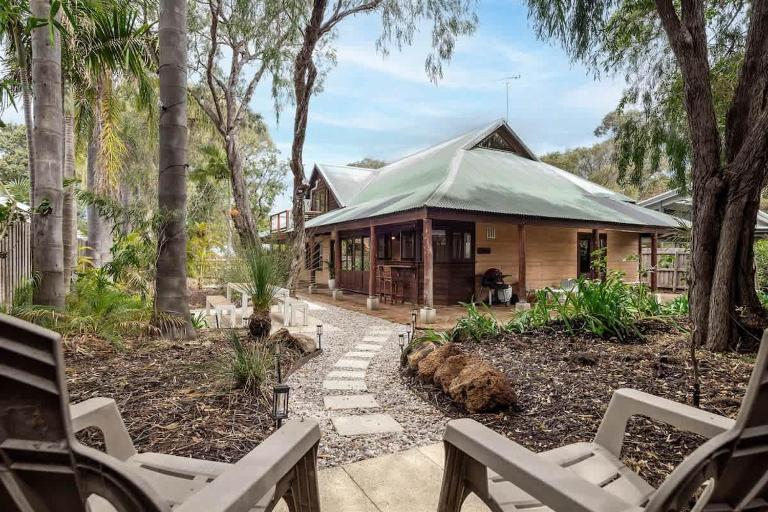 Pepperstone Retreat - Newly Renovated 5BR Home! - B&B Dunsborough