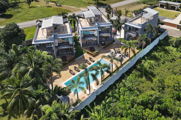 Villa Argent 6 3BR Pool Access near Airport - Chambres d'hôtes Ban Mueang Mai