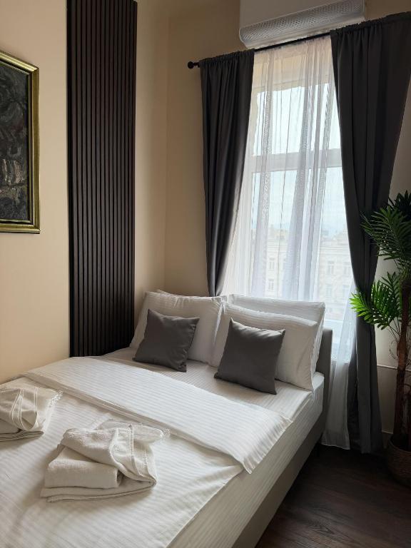 Small Room Old Town Bascarsija by Naami III - B&B Sarajevo