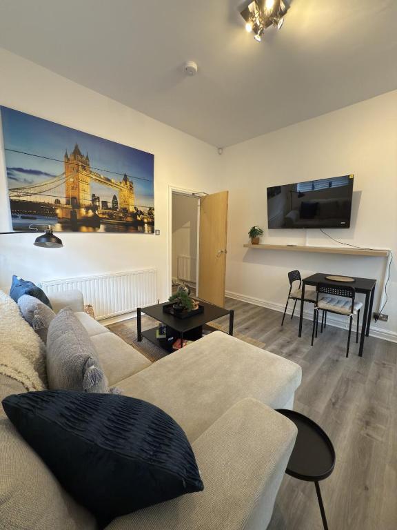 Sleeps 4, FREE Parking, Close to Old Trafford - Ferienwohnung Manchester