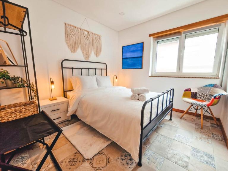 Modern 2-Bedroom Apartment in the Heart of Braga - B&B Braga