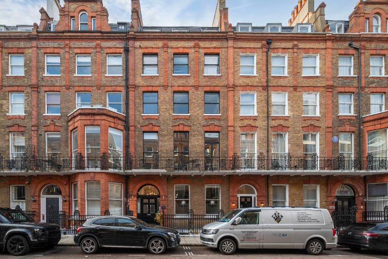 Marylebone 2-Bed with Private Roof Terrace - B&B London