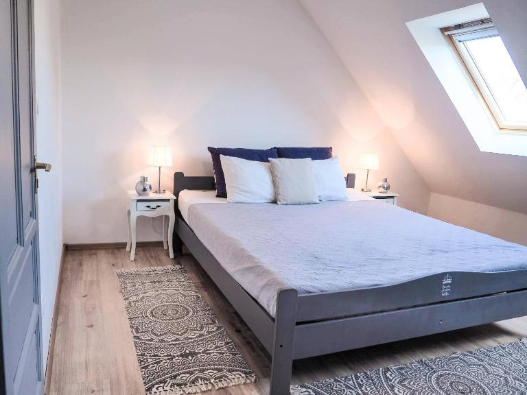 Kövirigó Vendégház - B&B Ábrahámhegy