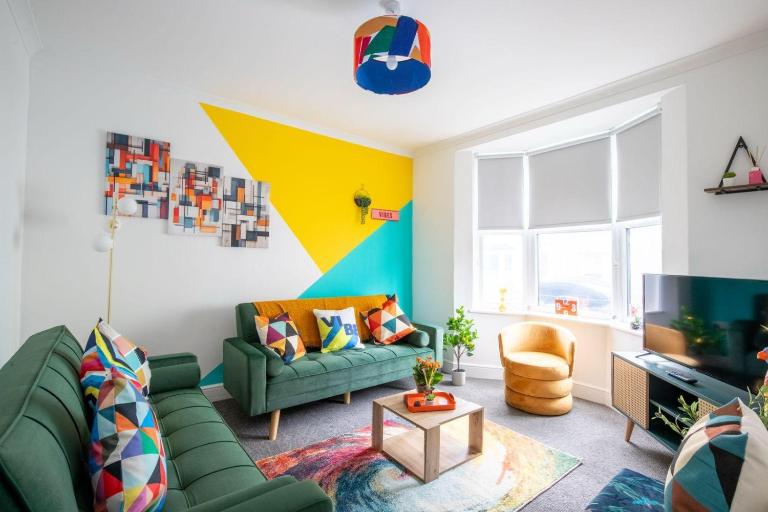 Brighton Colour Pop House- Sleeps up to 12 - B&B Brighton