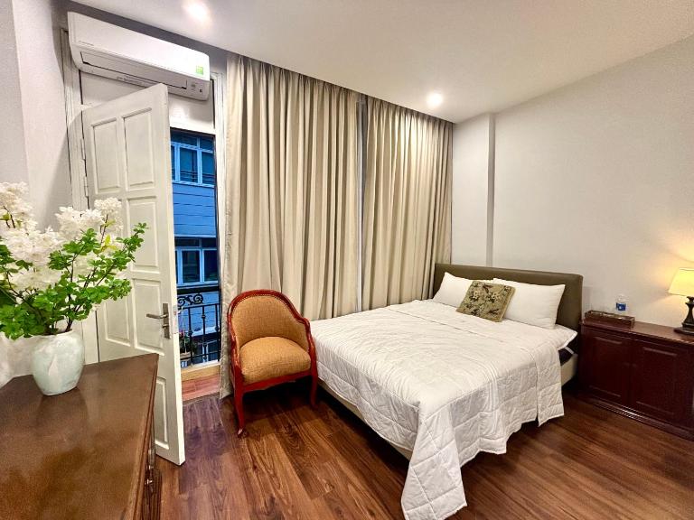 Golden House - Bed and Breakfast Hanoi