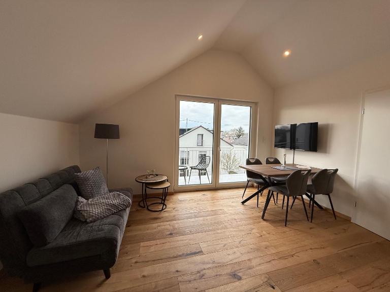 Simon Living - zentrale und ruhige Lage in Karlsruhe - B&B Karlsruhe
