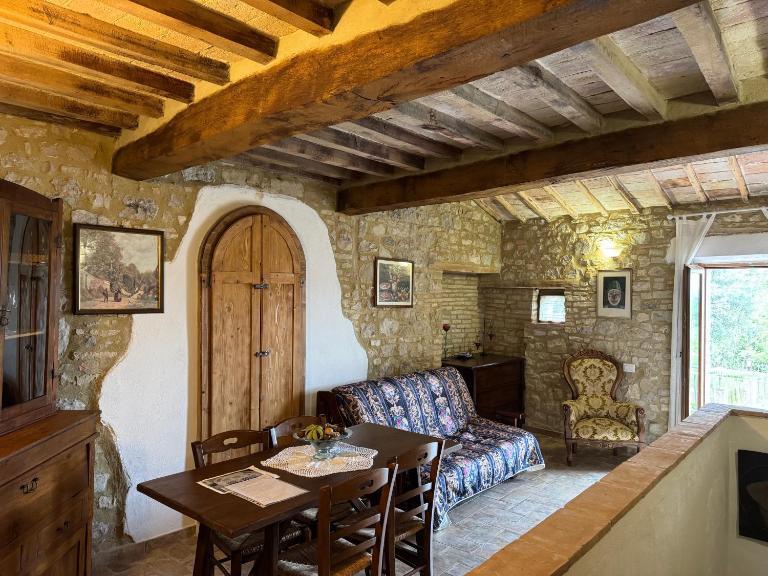 Guesthouse Nicol - Ferienwohnung Collelungo