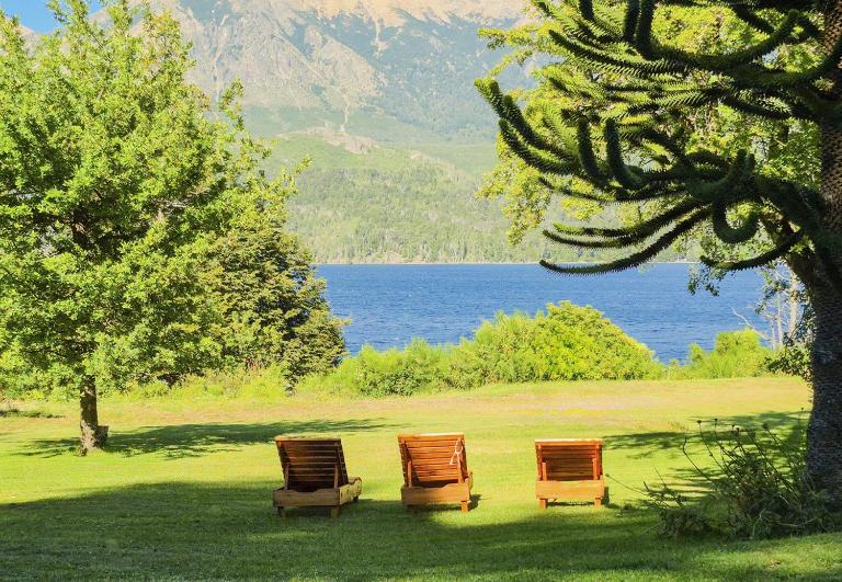 RentUp - Extraordinaria Casa sobre el Lago Gutierrez con vistas unicas ideal para grupos - B&B Bariloche