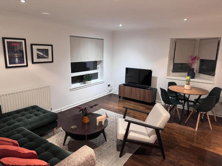 Upper Glasgow Apartment - B&B Giffnock