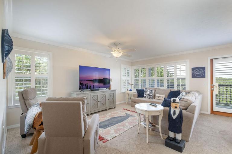 Fenimore Mill 10C, Marina Boat Slip, PoolHot Tub! - Bed and Breakfast Cedar Key