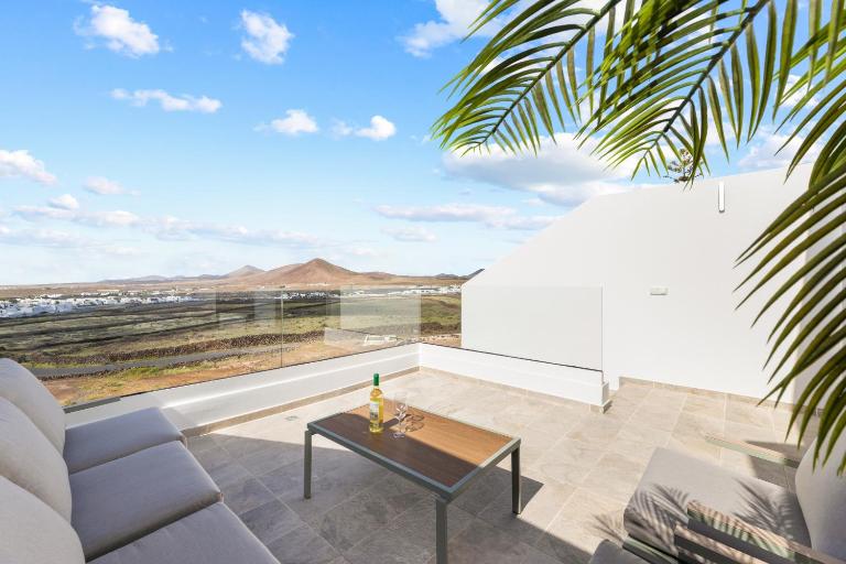 Villa Infinity Views 1 by Escape Home - Bed and Breakfast Tahiche