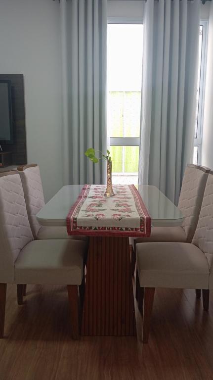 Garagem Inclusa e Conforto para 4 Pessoas - B&B Uberlândia