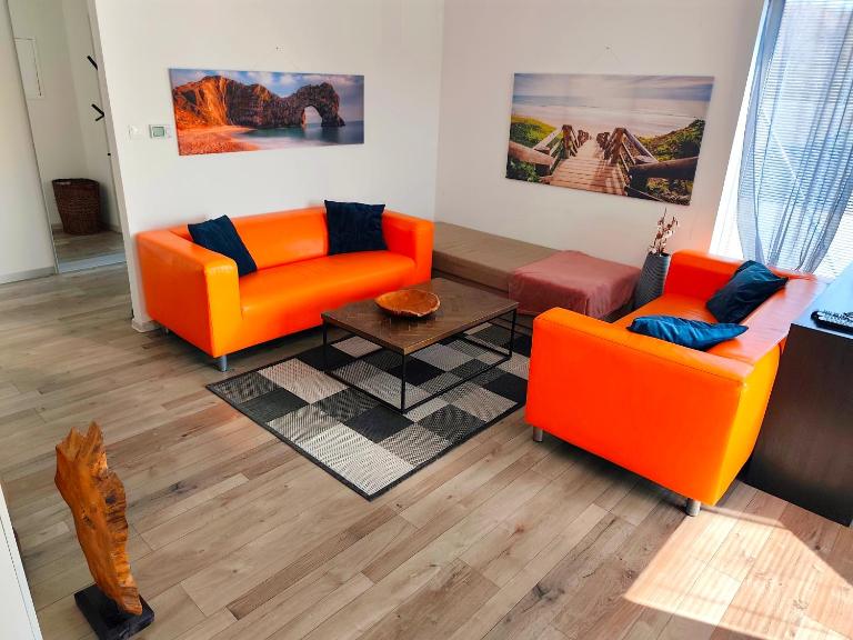 Comfort Apartment for 6 & Loggia & Free Parking - Ferienwohnung Sillein