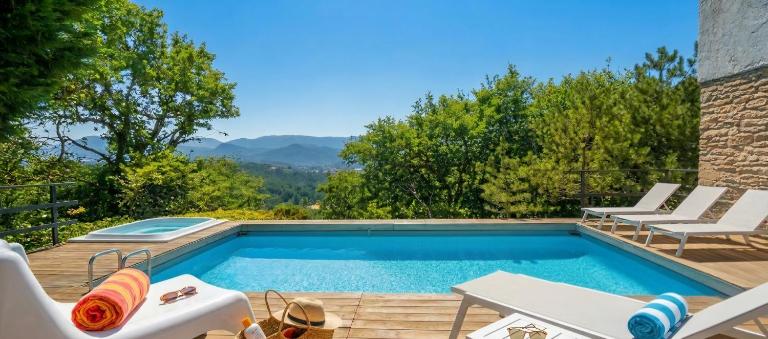 villa la chiesetta - private pool and Jacuzzi - Borgo Canapegna - B&B Fabriano