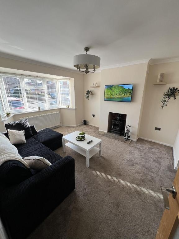 Comfortable 3-Bed Stay in Quiet Area - Chambres d'hôtes Tettenhall
