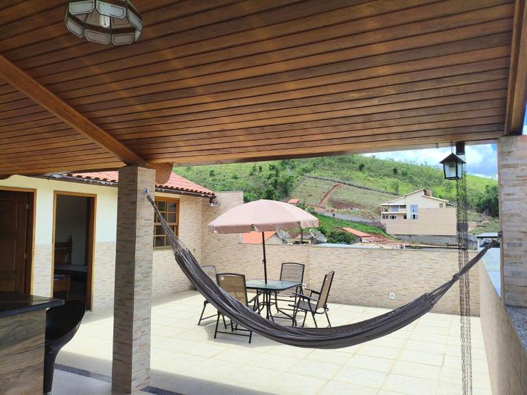 Cobertura 2 quartos com churrasqueira no centro de LD, próx autódromo potenza - B&B Lima Duarte