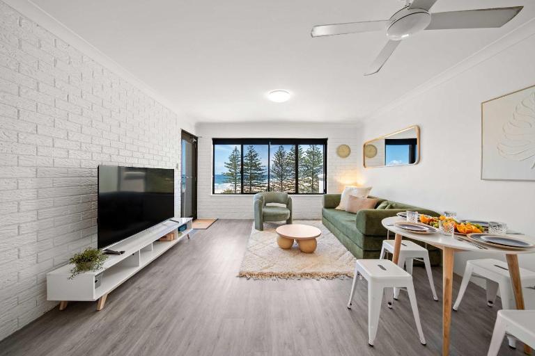 Happy Valley Tide - Bulcock Beachfront Apartment - B&B Caloundra