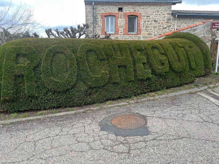 maison au coeur du village de Rochegut - B&B Rochegut