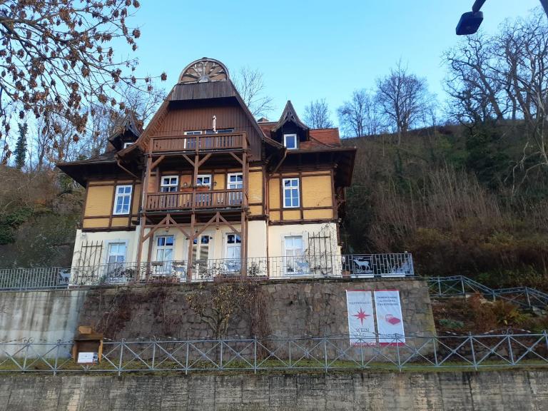 Löwenvilla - B&B Nünchritz
