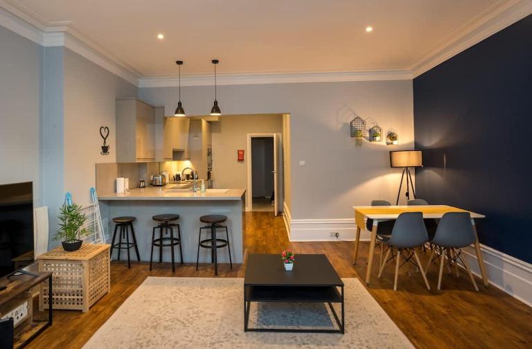 Central Flat nr Beach with Parking Sleeps 4 - B&B Brighton