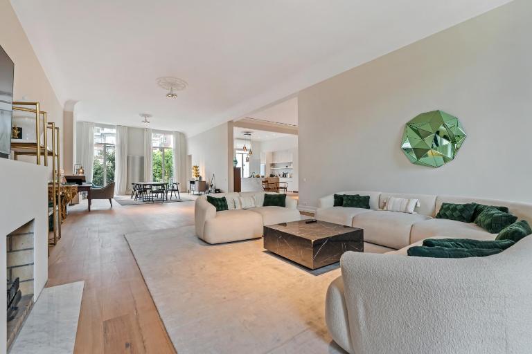 Ultra Luxury 3-bed, 3-bath apartment, top location - B&B Anversa