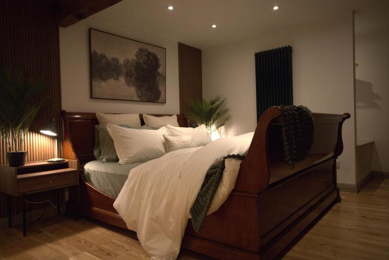 Stone & Sage- City Centre Luxury Courtyard Lofts - B&B Lancaster
