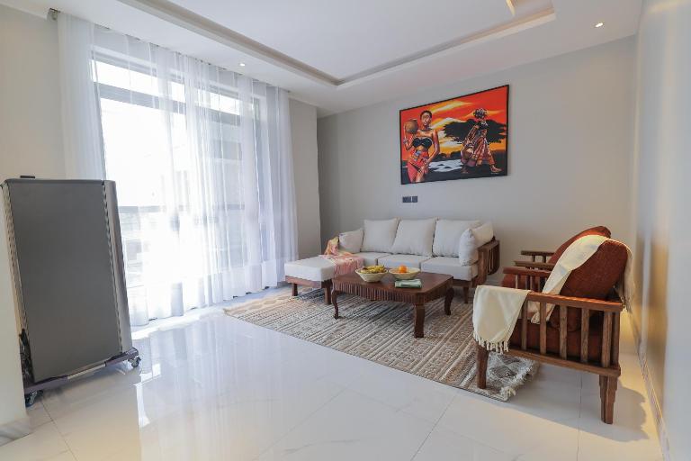 Apartment in Kampala-Power Backup Generator- No City Noise -Free Wifi & parking -Easy Access - Bed and Breakfast Kampala