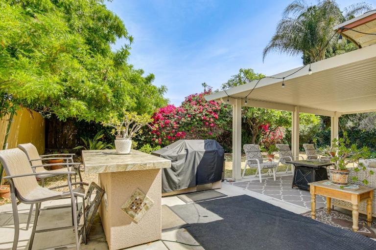 Home in San Diego Area w/ Outdoor Entertainment! - Bed and Breakfast Spring Valley
