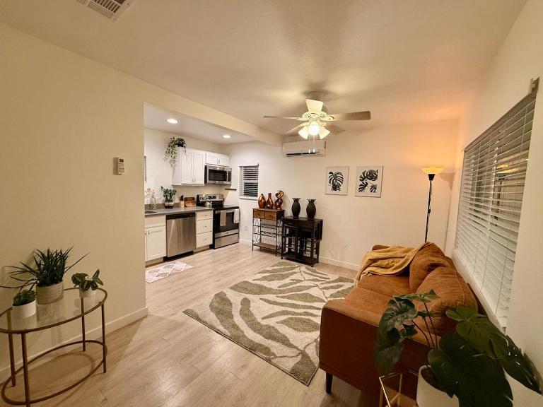 Golden Sol Casita - B&B Tempe