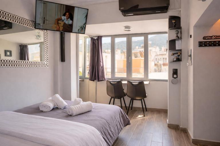 Loft Life Studio Mytilene View - Chambres d'hôtes Mytilène
