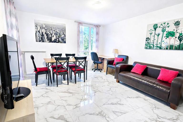 Paris & Disney - 5 mins from Train Station - Champs Harmony - B&B Champs-sur-Marne