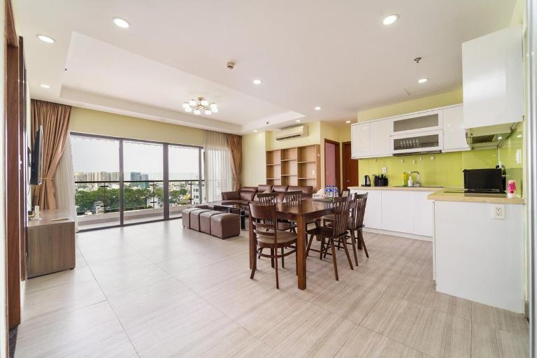 The Rixx Everich 3 bedrooms with pool Netflix gym spa - Chambres d'hôtes Hô Chi Minh Ville