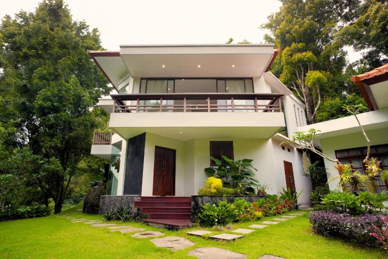 Wikubu Villa - B&B Munduk