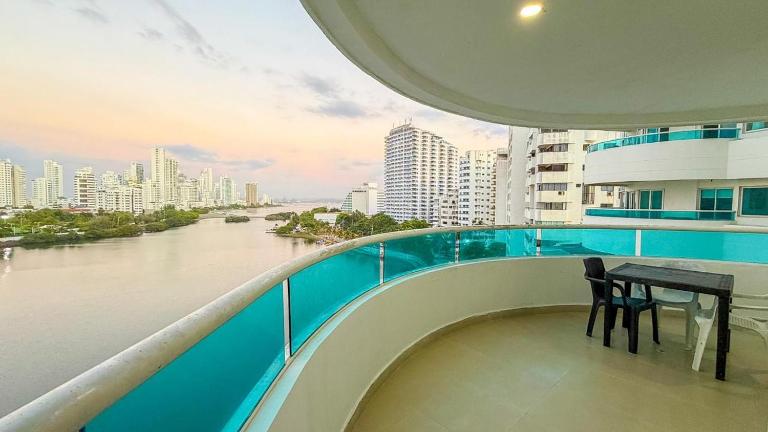 Apartamento con buena ubicación vista ideal familiar - Chambres d'hôtes Carthagène