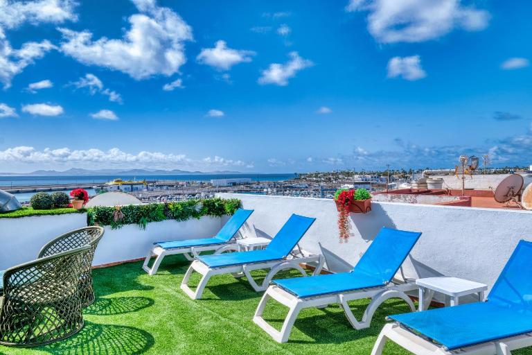 Casa Bonica - Ocean Views - Beach 2 min By Lanzarote Vacation Homes - B&B spiaggia di Blanca