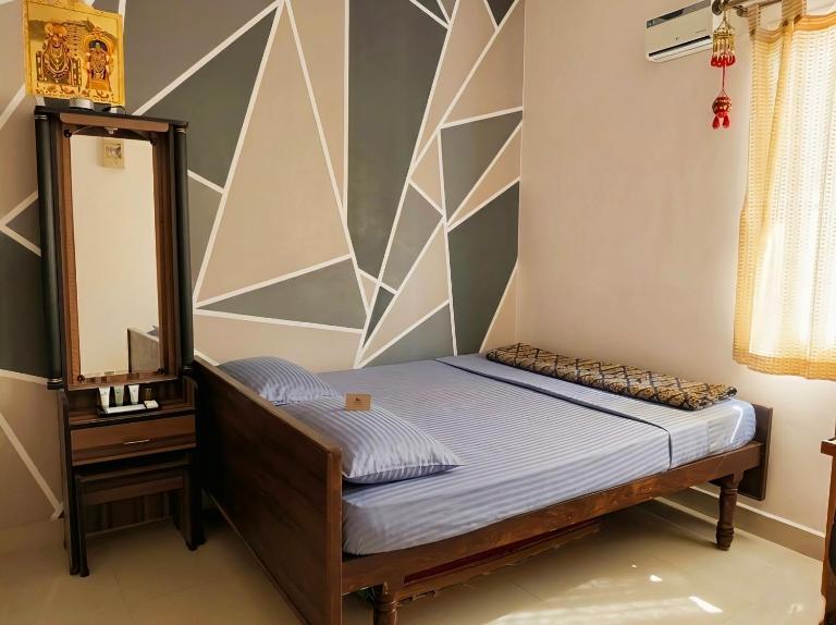 Terrace Breeze Stay Tiruvannamalai - B&B Tiruvannamalai