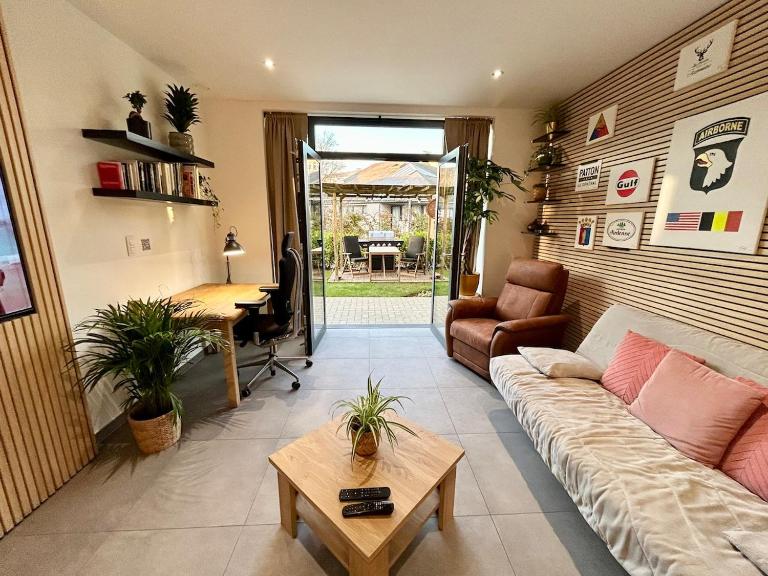 Appartement de Standing Plein Centre-Ville "L Atelier de Joss" - B&B Bastogne