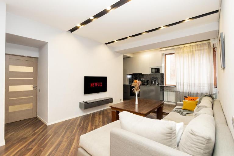 Cozy Apt in the Heart of Yerevan - Chambres d'hôtes Erevan