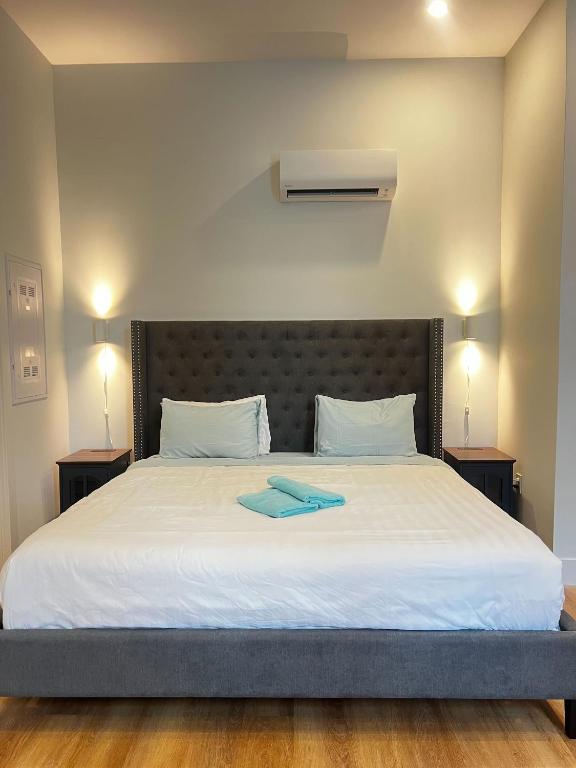 The King Nook - King Bed Studio in Downtown, AC, Unit 405 - B&B Halifax