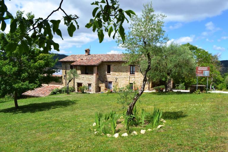 Agriturismo Marano - Chambres d'hôtes Mengara