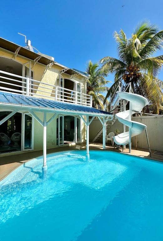 Peaceful villa with private pool and slides - B&B Calodyne