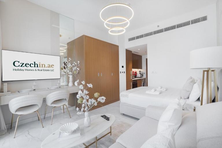 Vibrant Room in Studio City - Azizi Beach Mirage - Chambres d'hôtes Dubaï